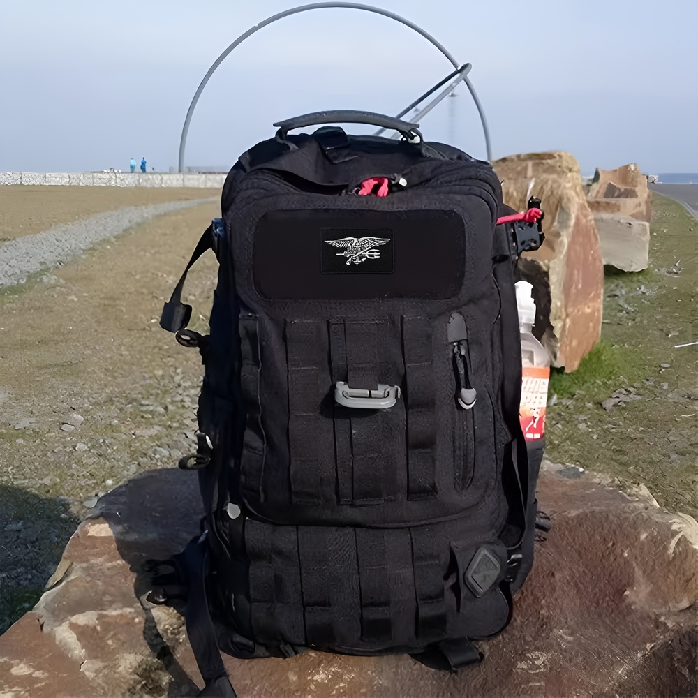 US NAVY SEAL TRIDENT SWAT EAGL - Urban Backpack Tactical のレビューと価格